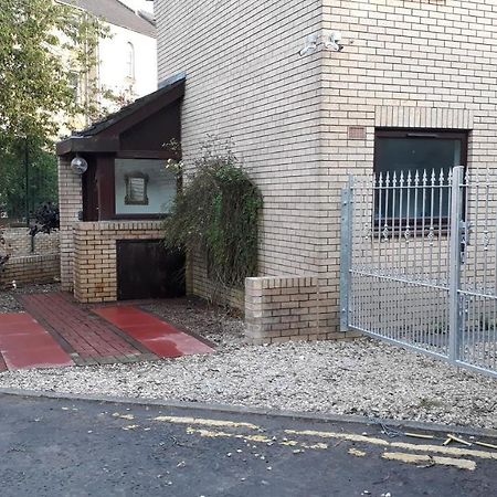 Villa Bright City Centre House - Private Garden & Parking! à Glasgow Extérieur photo