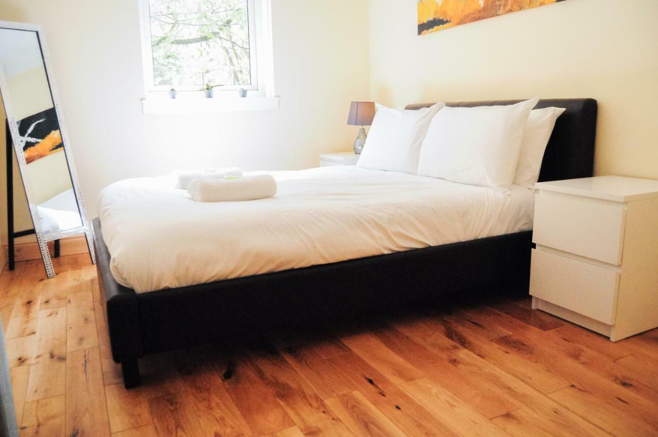 Villa Bright City Centre House - Private Garden & Parking! à Glasgow Extérieur photo